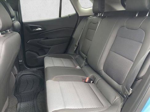 Certified 2025 Chevrolet Trax LT image 23