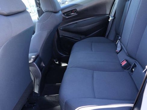 Used 2022 Toyota Corolla LE image 17