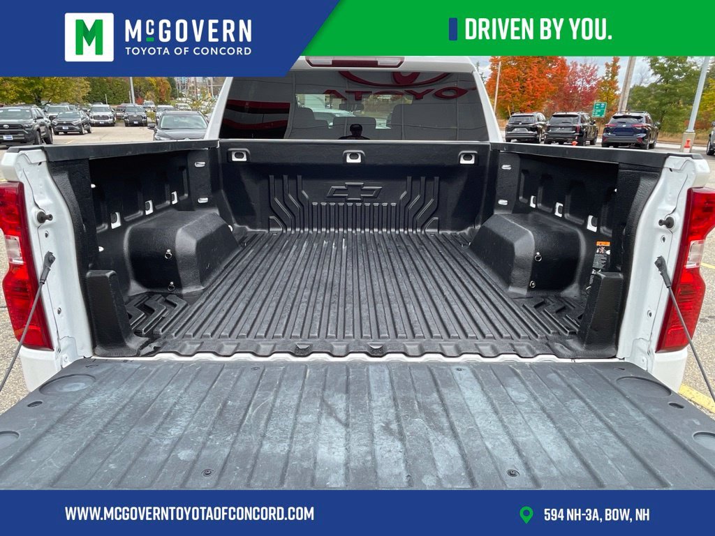 Used 2023 Chevrolet Silverado 1500 LT AWD/4WD image 20