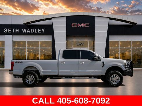 Used 2018 Ford F250 Lariat w/ Lariat Value Package AWD/4WD image 8