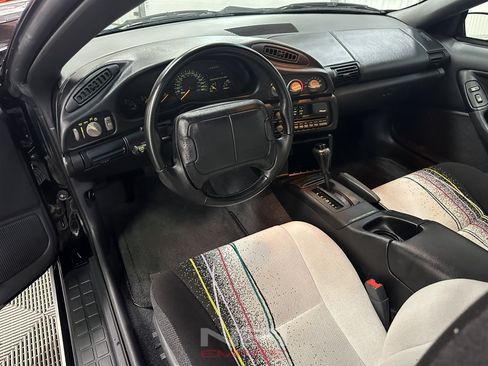 Used 1993 Chevrolet Camaro Z28 RWD image 23