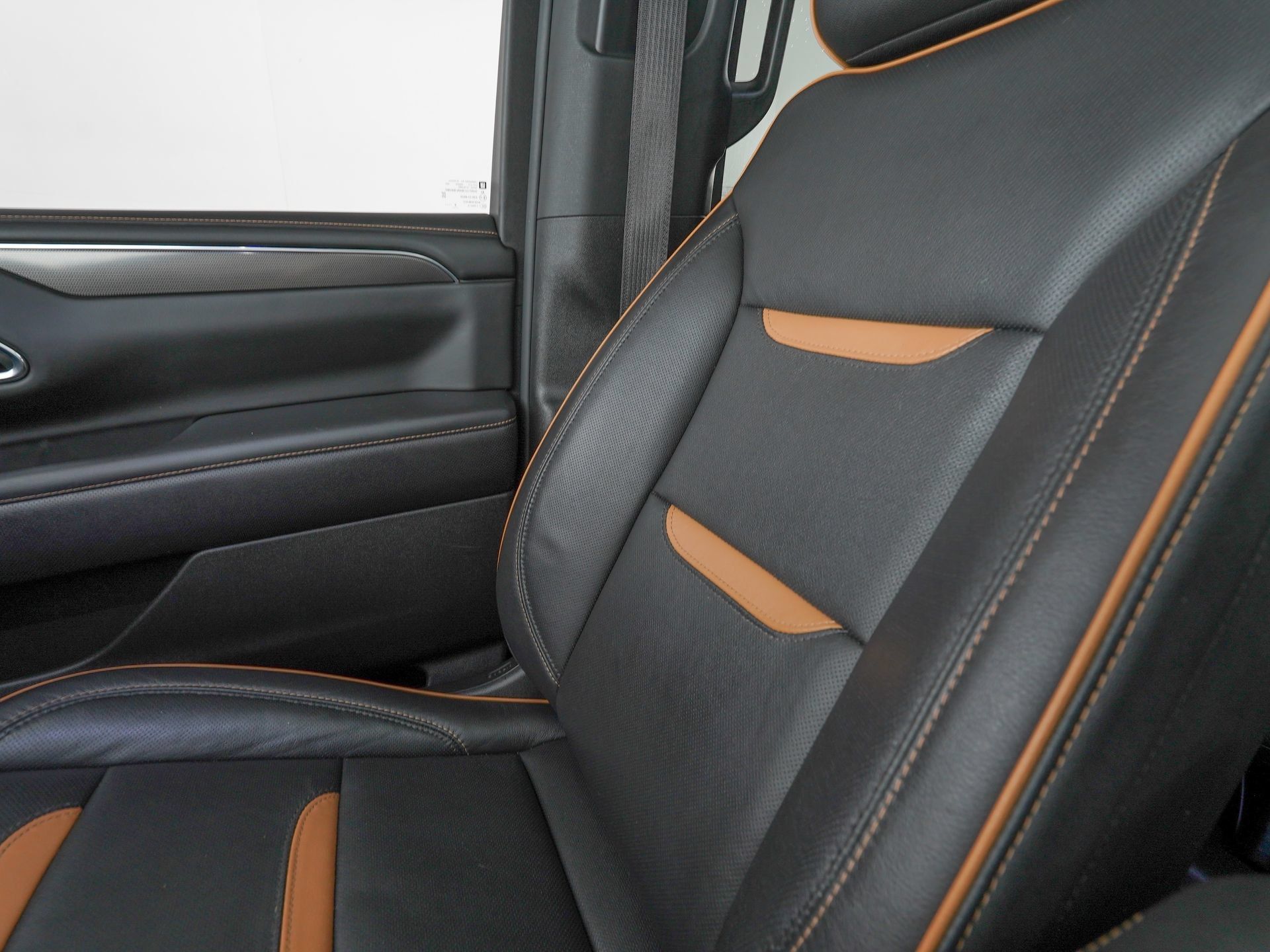 Used 2023 GMC Yukon AT4 AWD/4WD image 29