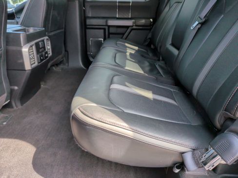 Used 2019 Ford F150 Platinum w/ Equipment Group 701A Luxury AWD/4WD image 39