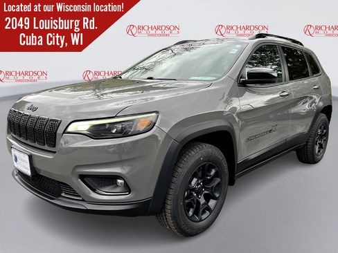 Used 2022 Jeep Cherokee Latitude w/ Sun & Sound Group AWD/4WD image 1