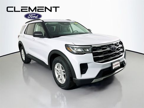 New 2026 Ford Explorer Active image 3