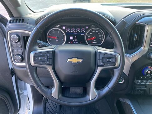 Used 2022 Chevrolet Silverado 3500 LTZ image 11