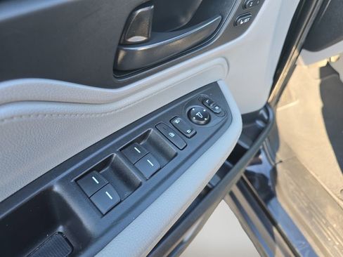 Used 2019 Honda Odyssey EX-L image 23