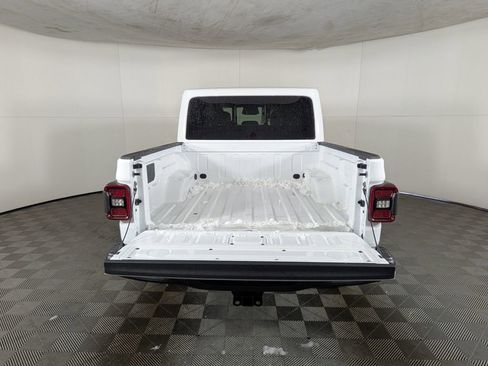 New 2026 Jeep Gladiator Mojave AWD/4WD image 9