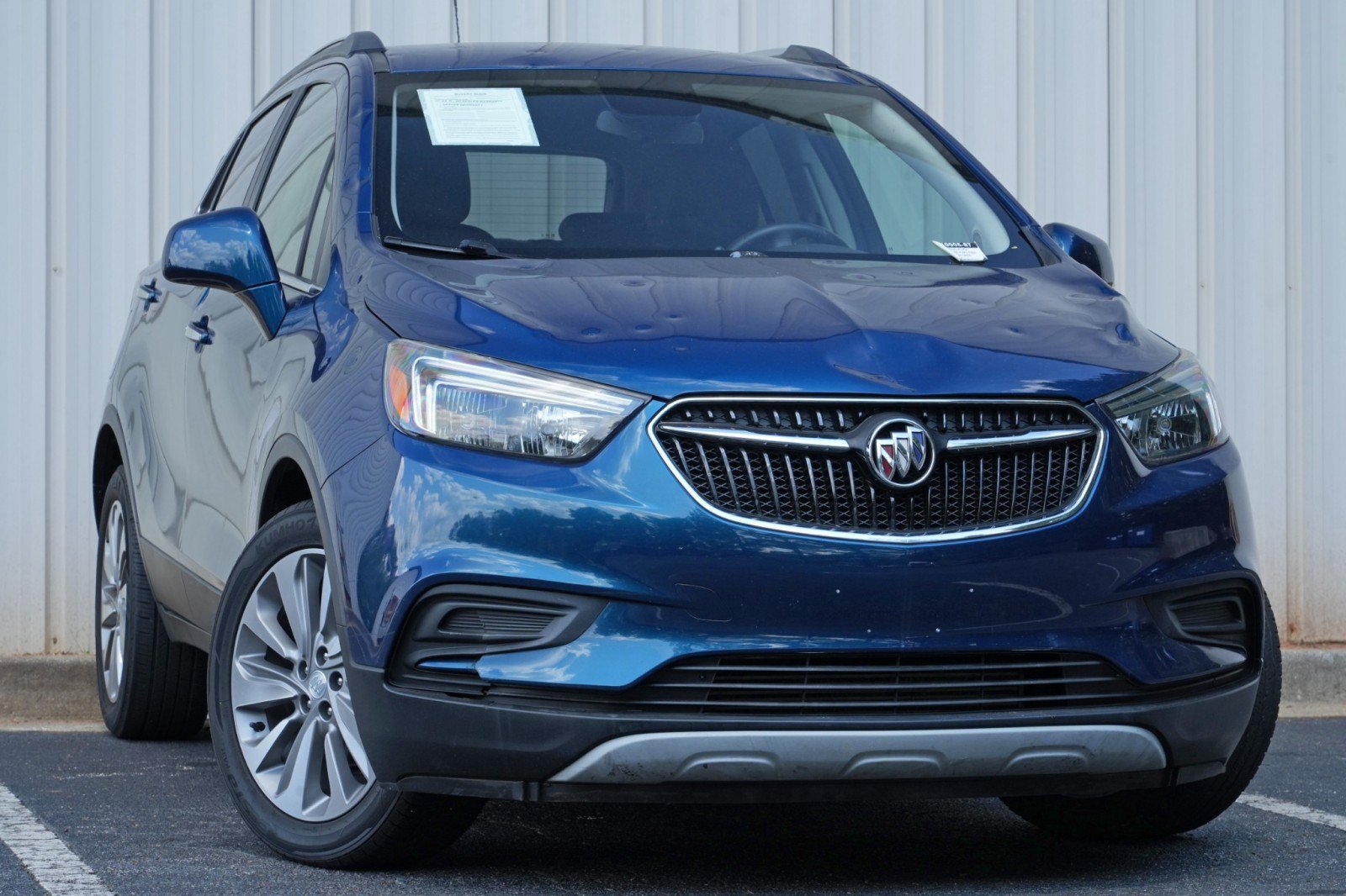 Used 2020 Buick Encore Preferred w/ Safety Package FWD image 2