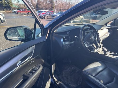Used 2019 Cadillac XT5 Luxury image 7