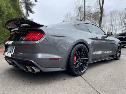 Used 2021 Ford Mustang Shelby GT500 w/ Technology Package image 4