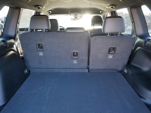 New 2026 Jeep Grand Cherokee Altitude image 13