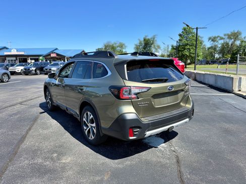 Used 2022 Subaru Outback Limited AWD/4WD image 7
