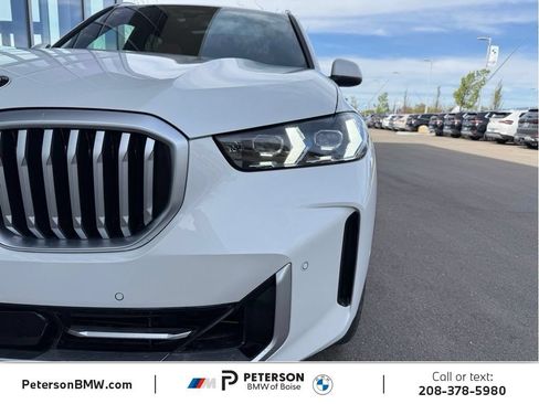 New 2026 BMW X5 xDrive50e w/ Premium Package AWD/4WD image 33