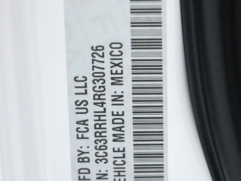 Used 2024 RAM 3500 Big Horn image 33