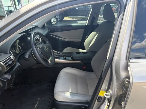 Used 2014 Lexus IS 250 RWD image 10