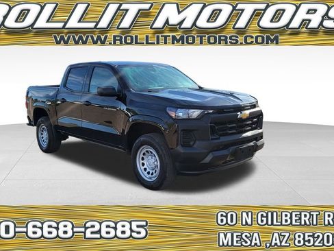 Used 2024 Chevrolet Colorado W/T RWD image 1