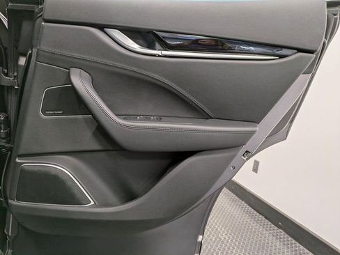 Used 2021 Maserati Levante S GranSport image 25