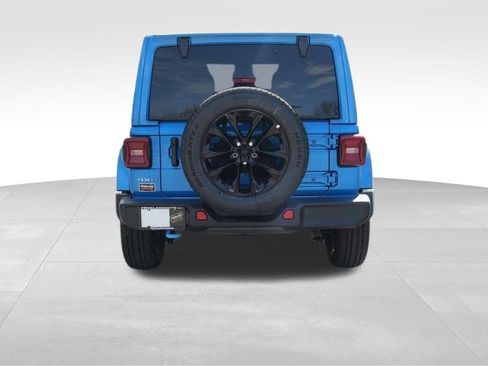 Used 2024 Jeep Wrangler Unlimited Sahara image 5