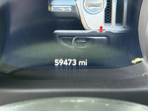 Used 2021 Jeep Gladiator Rubicon AWD/4WD image 19