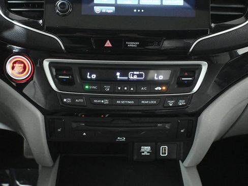 Used 2022 Honda Pilot Touring image 22