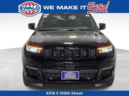 New 2025 Jeep Grand Cherokee L Limited w/ Luxury Tech Group II image 17