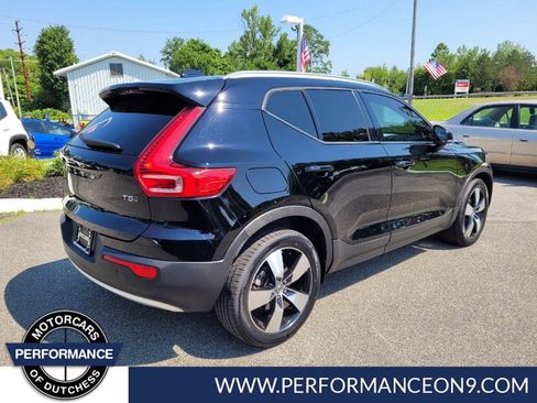 Used 2020 Volvo XC40 T5 Momentum w/ Protection Package image 7