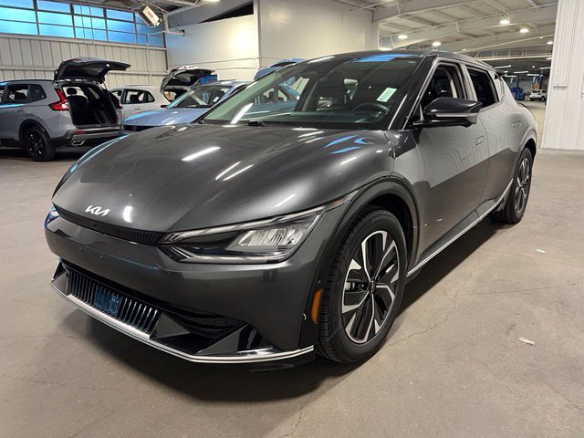 Used 2023 Kia EV6 Wind w/ Wind Technology Package AWD/4WD image 7