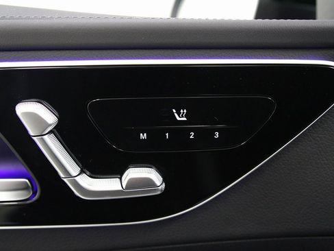 New 2026 Mercedes-Benz C 300 4MATIC Sedan image 15