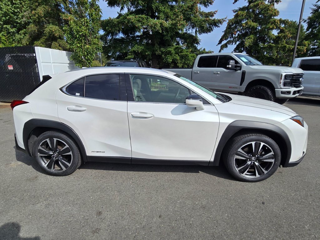 Used 2020 Lexus UX 250h w/ Premium Package AWD/4WD image 6