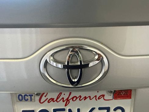 Used 2013 Toyota Camry SE FWD image 15