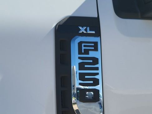 New 2026 Ford F250 XL w/ XL Chrome Package image 12