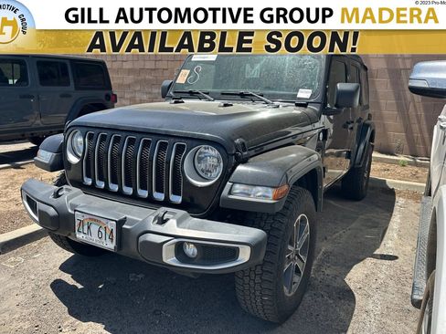 Used 2023 Jeep Wrangler Unlimited Sahara w/ Cold Weather Group AWD/4WD image 1