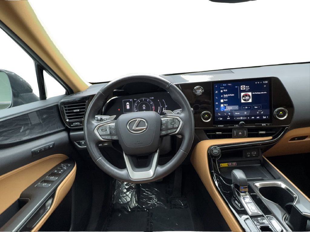 Used 2025 Lexus NX 250 FWD w/ Towing Package (2000 Lbs) image 39
