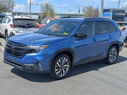 New 2026 Subaru Forester Touring AWD/4WD image 3