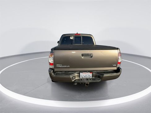 Used 2012 Toyota Tacoma 4x4 Double Cab w/ TRD Sport Upgrade Pkg image 12