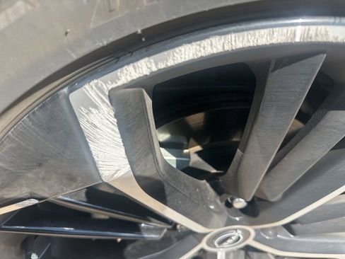 Used 2025 Nissan Altima 2.5 SR w/ SR Premium Package image 8