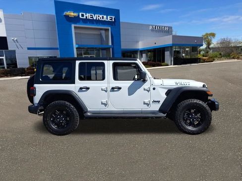 Used 2024 Jeep Wrangler Unlimited AWD/4WD image 28