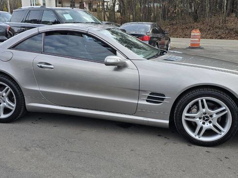 Used 2007 Mercedes-Benz SL 550 w/ AMG Sport Pkg image 6