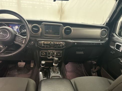 Used 2019 Jeep Wrangler Unlimited Sport S image 27