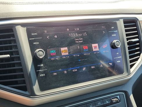 Used 2021 Volkswagen Atlas SE FWD image 24