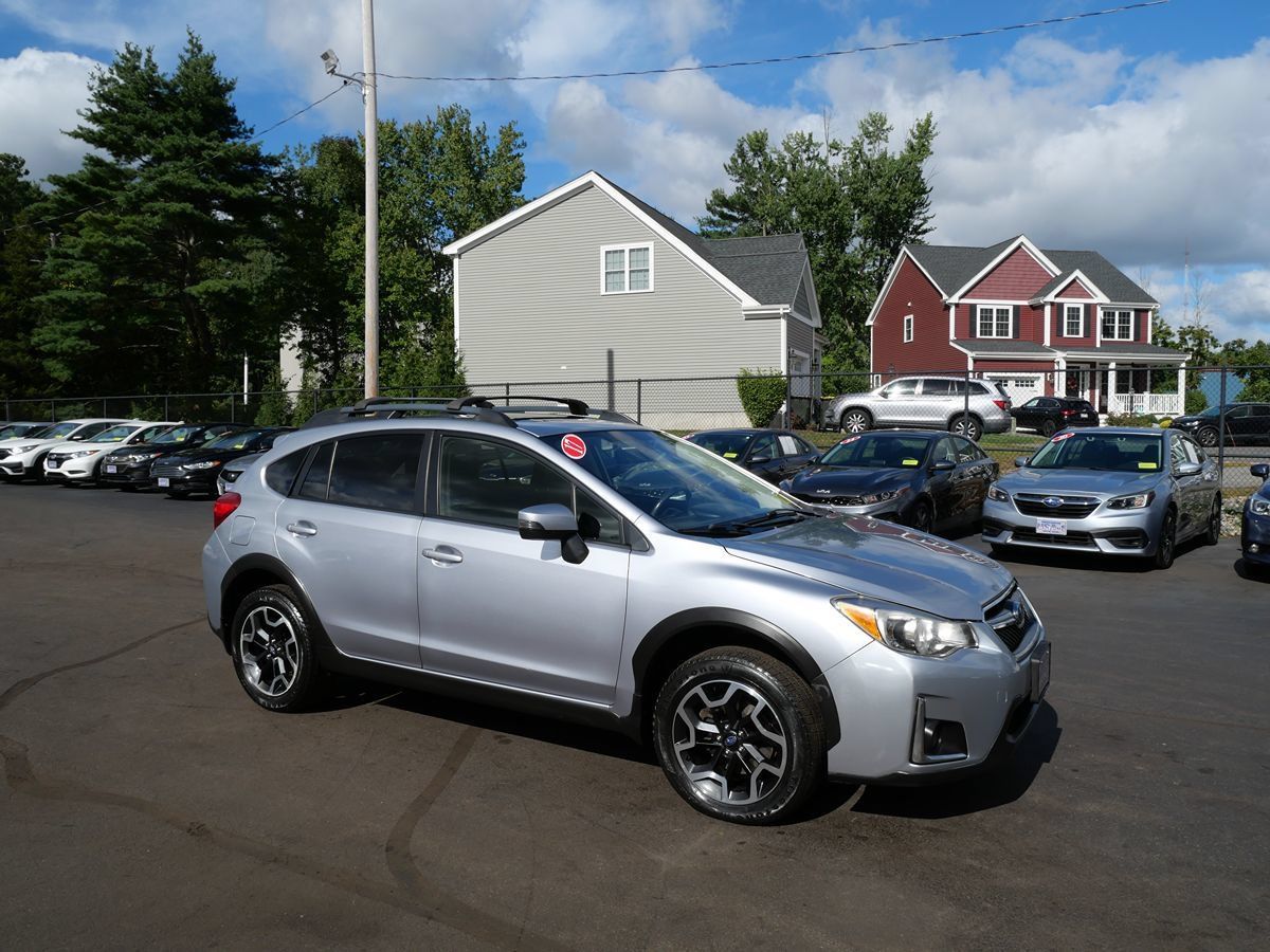 Used 2017 Subaru Crosstrek 2.0i Limited AWD/4WD image 2