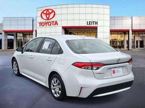 Certified 2022 Toyota Corolla LE image 7