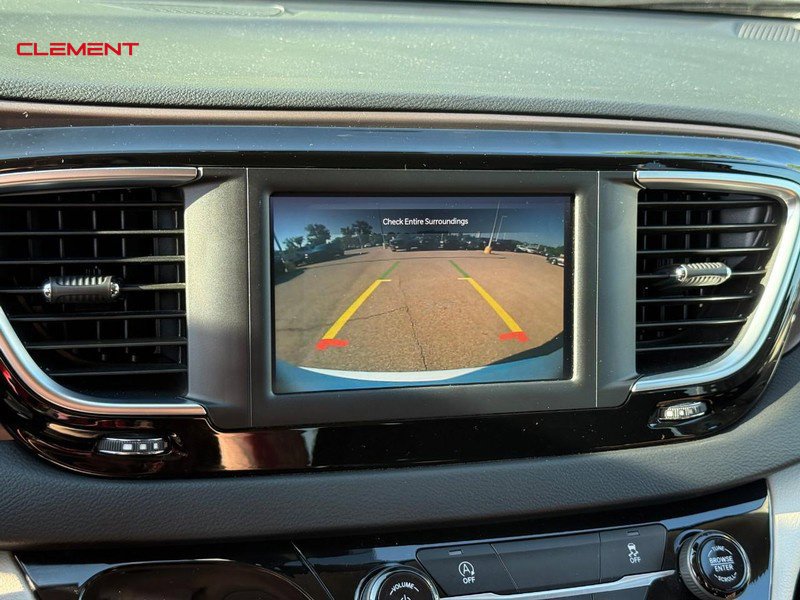 Used 2023 Chrysler Voyager LX FWD image 28