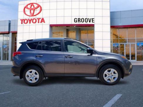 Used 2015 Toyota RAV4 LE AWD/4WD image 7