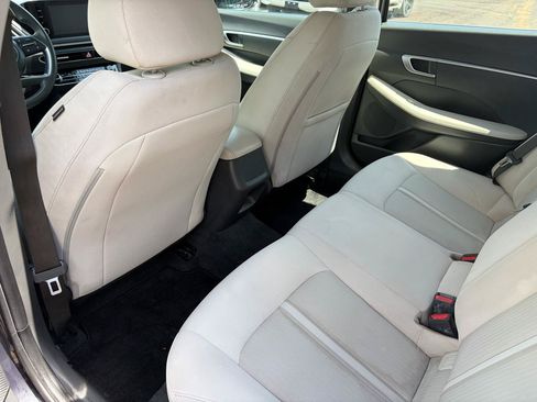 Used 2023 Hyundai Sonata SE w/ Cargo Package FWD image 16