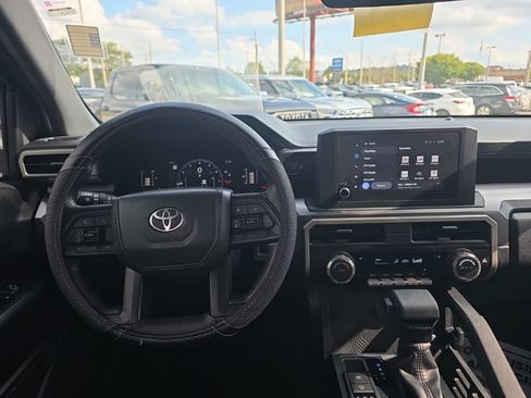 Certified 2025 Toyota Tacoma SR5 AWD/4WD image 13