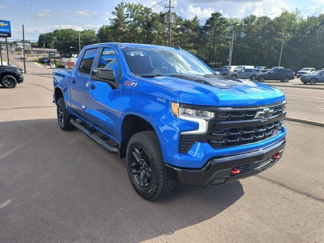 Used 2024 Chevrolet Silverado 1500 LT Trail Boss w/ Protection Package AWD/4WD image 5