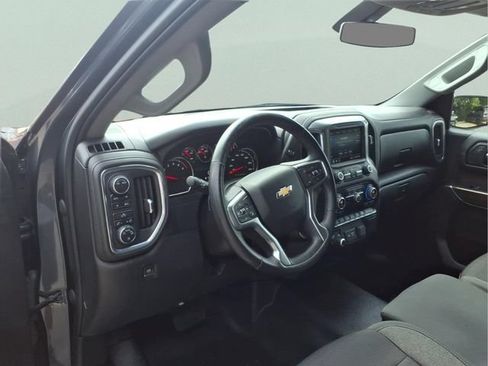 Used 2022 Chevrolet Silverado 1500 LT AWD/4WD image 15