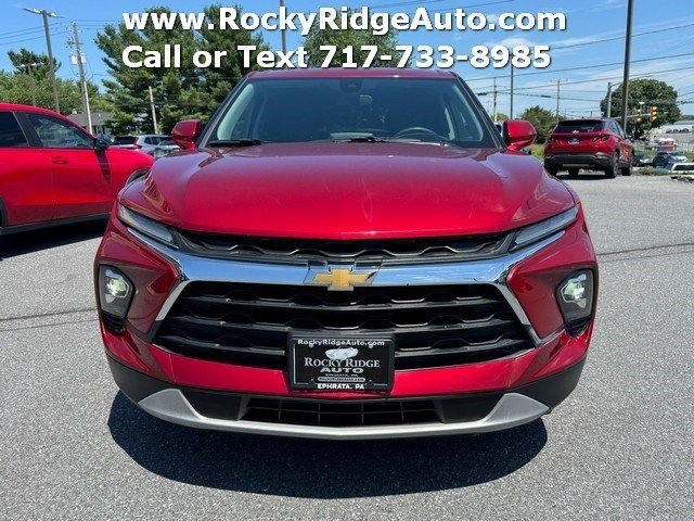 Used 2023 Chevrolet Blazer LT AWD/4WD image 2